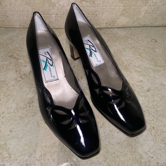 Vintage Womens Black Patent Leather Heels Cutout Design Square Toe & Block Heel - Picture 1 of 11